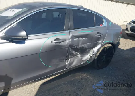 2020 Jaguar Xe S Rwd Automatic z USA, uszkodzony, nr VIN SAJAE4FX4LCP56016